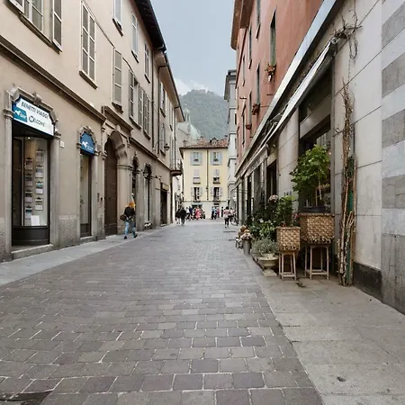 Palazzo Ungari - Bymyhomeincomo Apartment Como