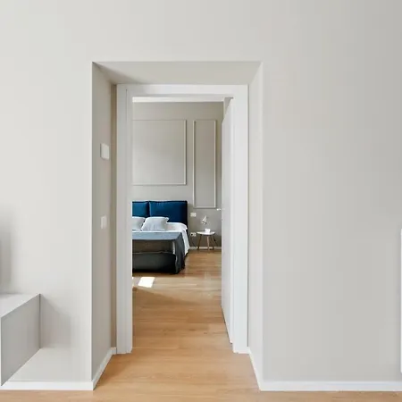 Apartment Palazzo Ungari - Bymyhomeincomo