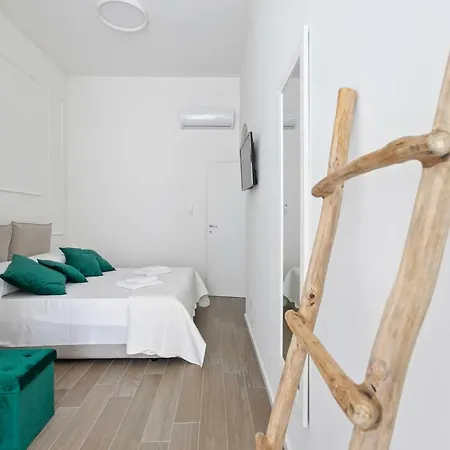 Palazzo Ungari - Bymyhomeincomo Apartment Como