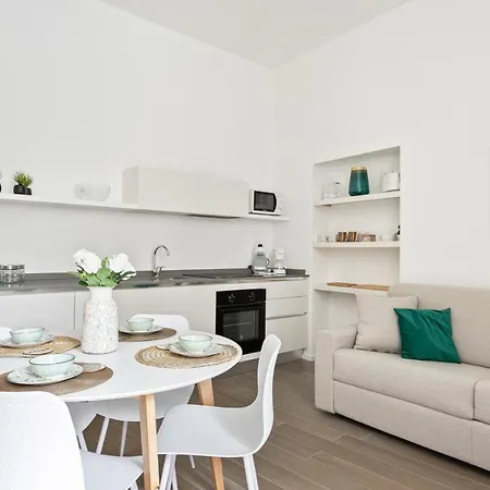 Palazzo Ungari - Bymyhomeincomo
