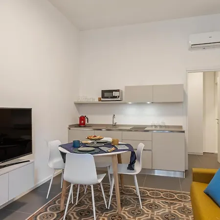 Palazzo Ungari - Bymyhomeincomo Apartment Como