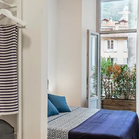 Apartment Palazzo Ungari - Bymyhomeincomo Como
